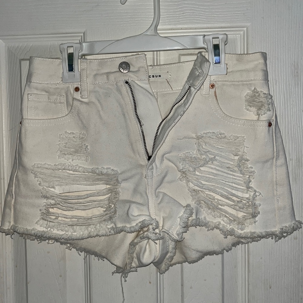 NWOT Pacsun High Rise Festival White Denim Shorts with Rips